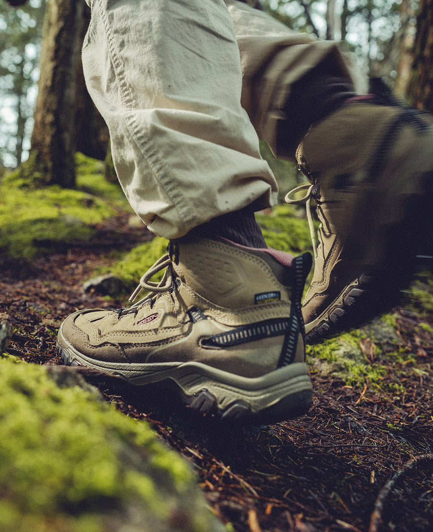 Women's Targhee IV Wide Waterproof Hiking Boot Brindle/Nostalgia Rose - Image 8