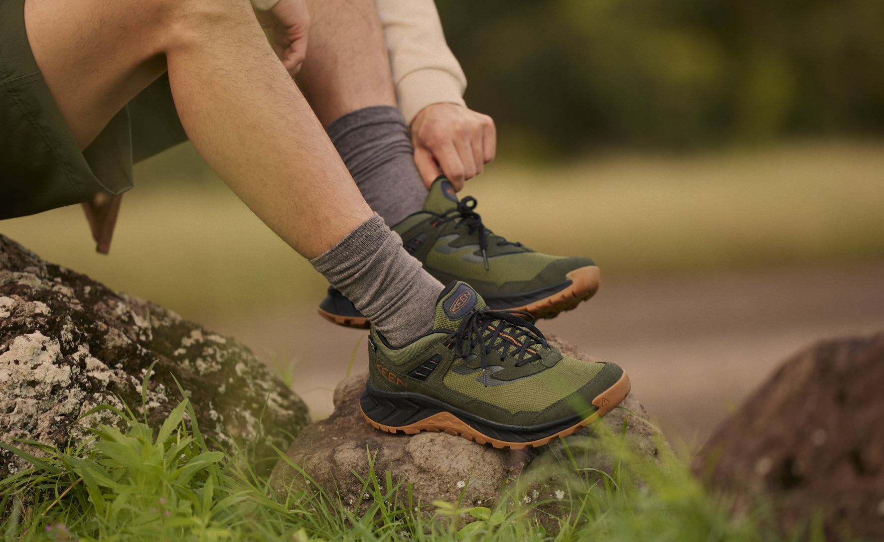 Men's Hightrail Waterproof Hiking Shoe Winter Moss/Gold Flame - Image 7