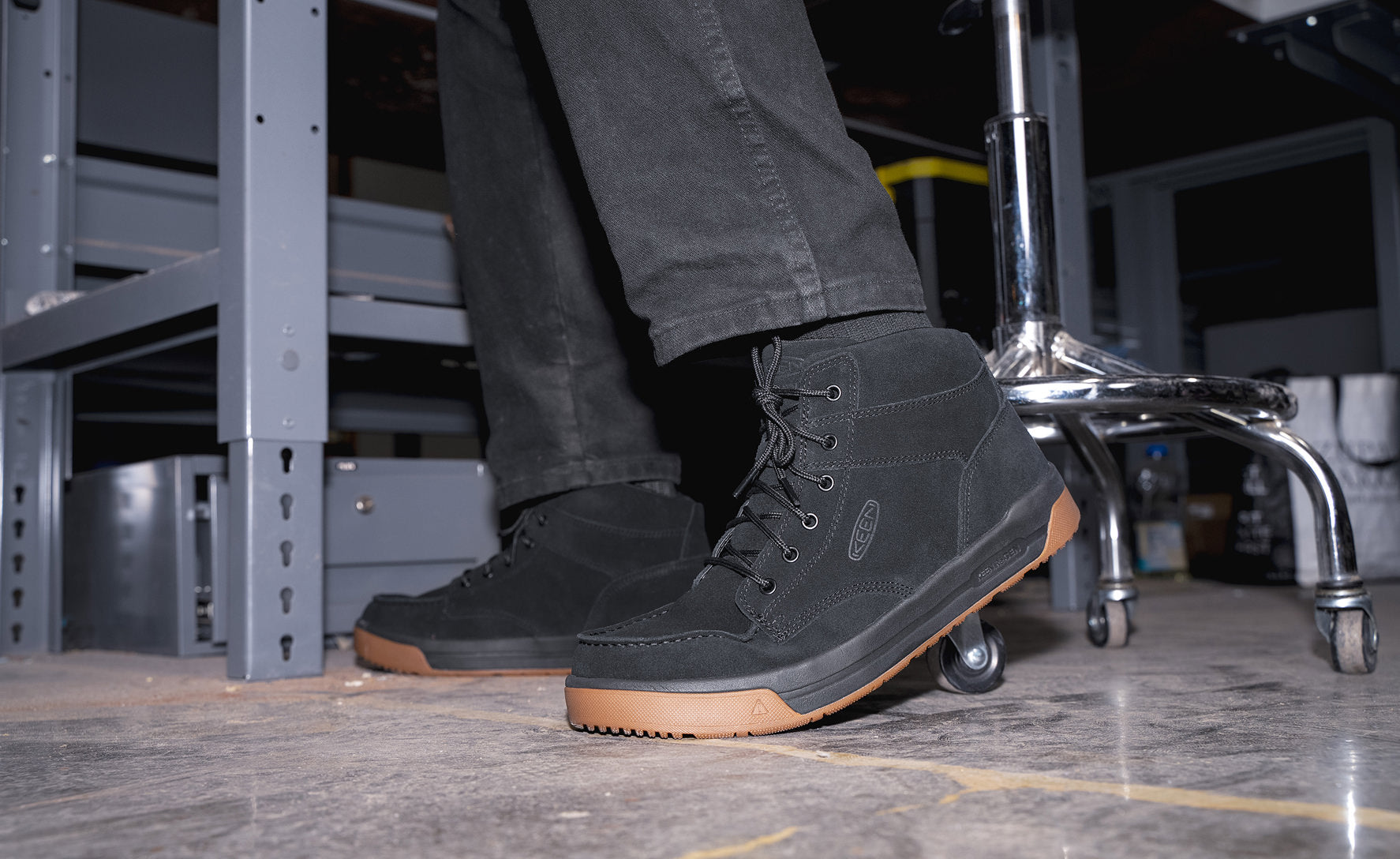 Men's Gibson Boot (Soft Toe) Black/Gum - Image 7