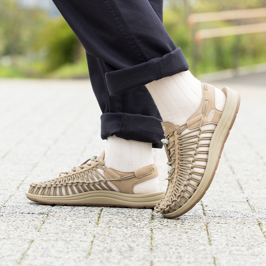 Men's UNEEK Sneaker Timberwolf/Plaza Taupe - Image 7