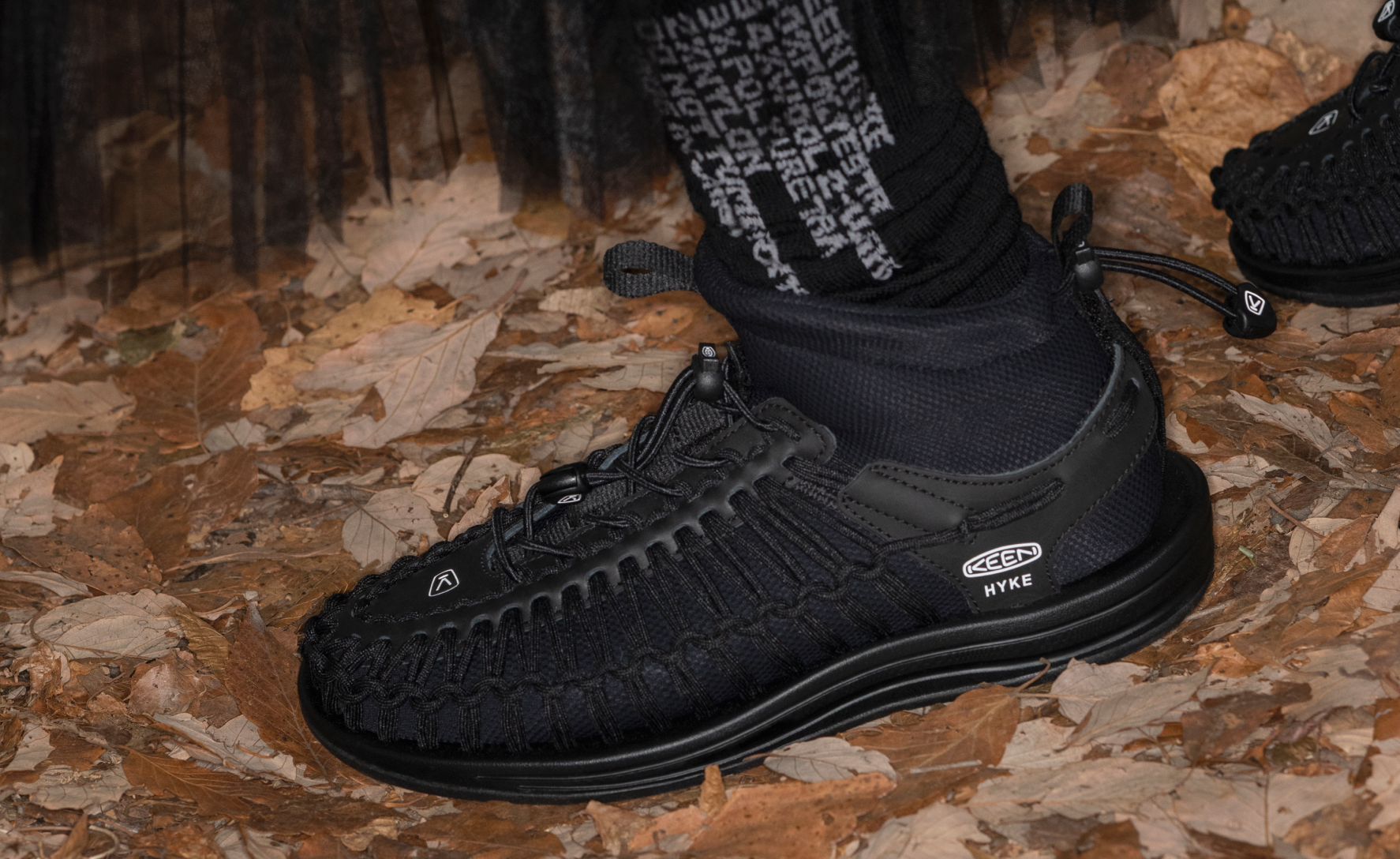Women's UNEEK High Top x HYKE HYKE Black - Image 7